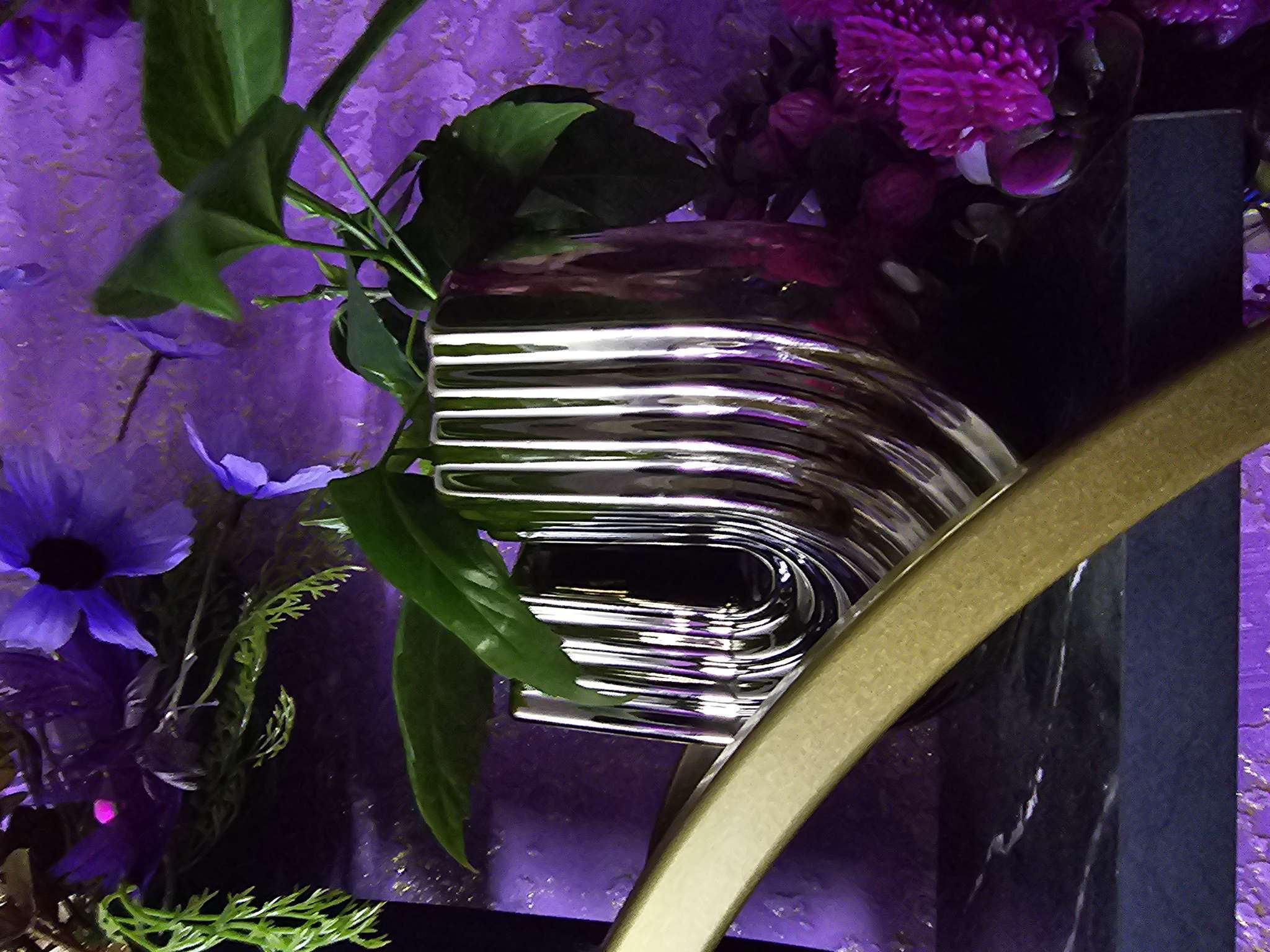 Фотография покупателя товара Ваза для цветов «Милли», 14.5×14.5×12 см, керамика, золотистая - Фото 3