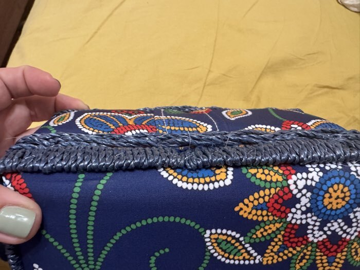 Фотография покупателя товара Шкатулка для рукоделия и шитья «Цветочная мозаика», хранение ниток, иголок, мелочи, 18×12×9.5 см - Фото 3