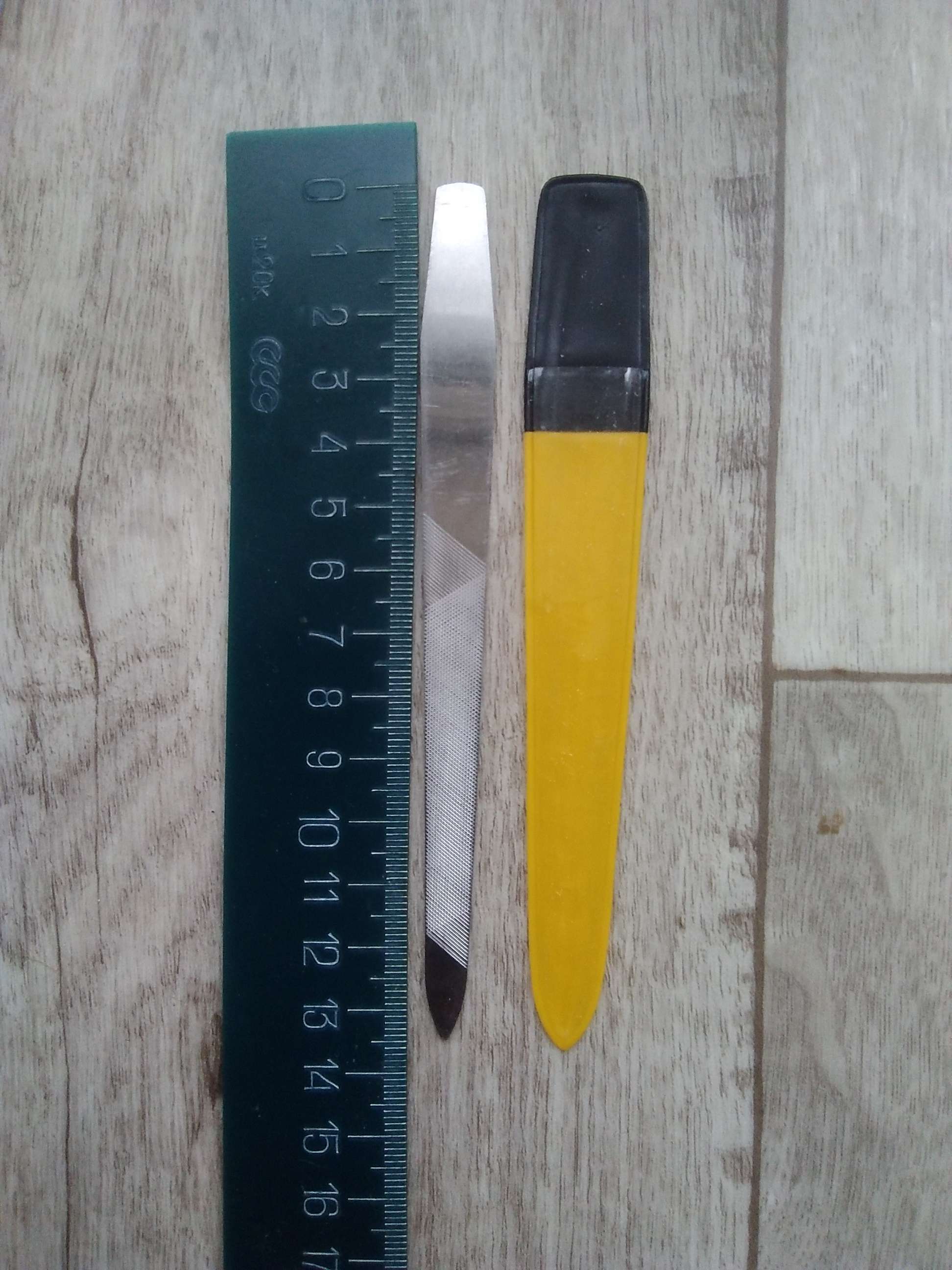 Фотография покупателя товара Пилка металлическая для ногтей, 13,5 см, в чехле, цвет серебристый