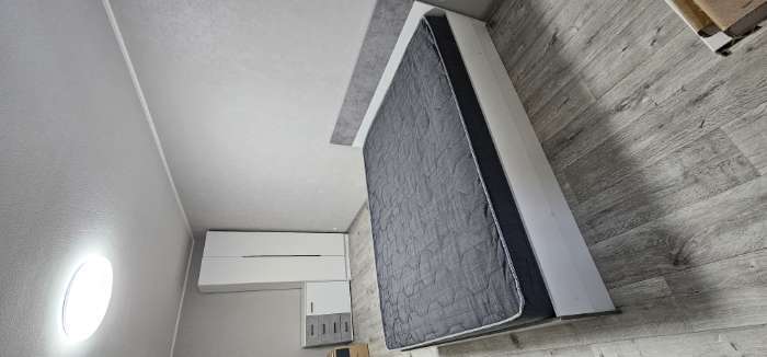 Фотография покупателя товара Кровать двуспальная «Юнона», 1600×2000 мм, цвет венге/дуб - Фото 3