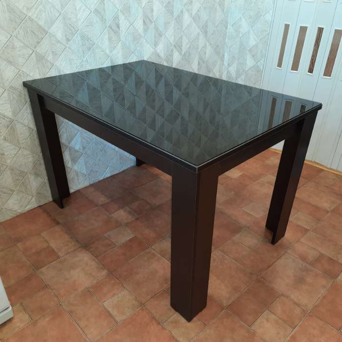 Фотография покупателя товара Обеденный стол «Детройт», нераскладной, 1200 × 800 мм, венге / стекло чёрное