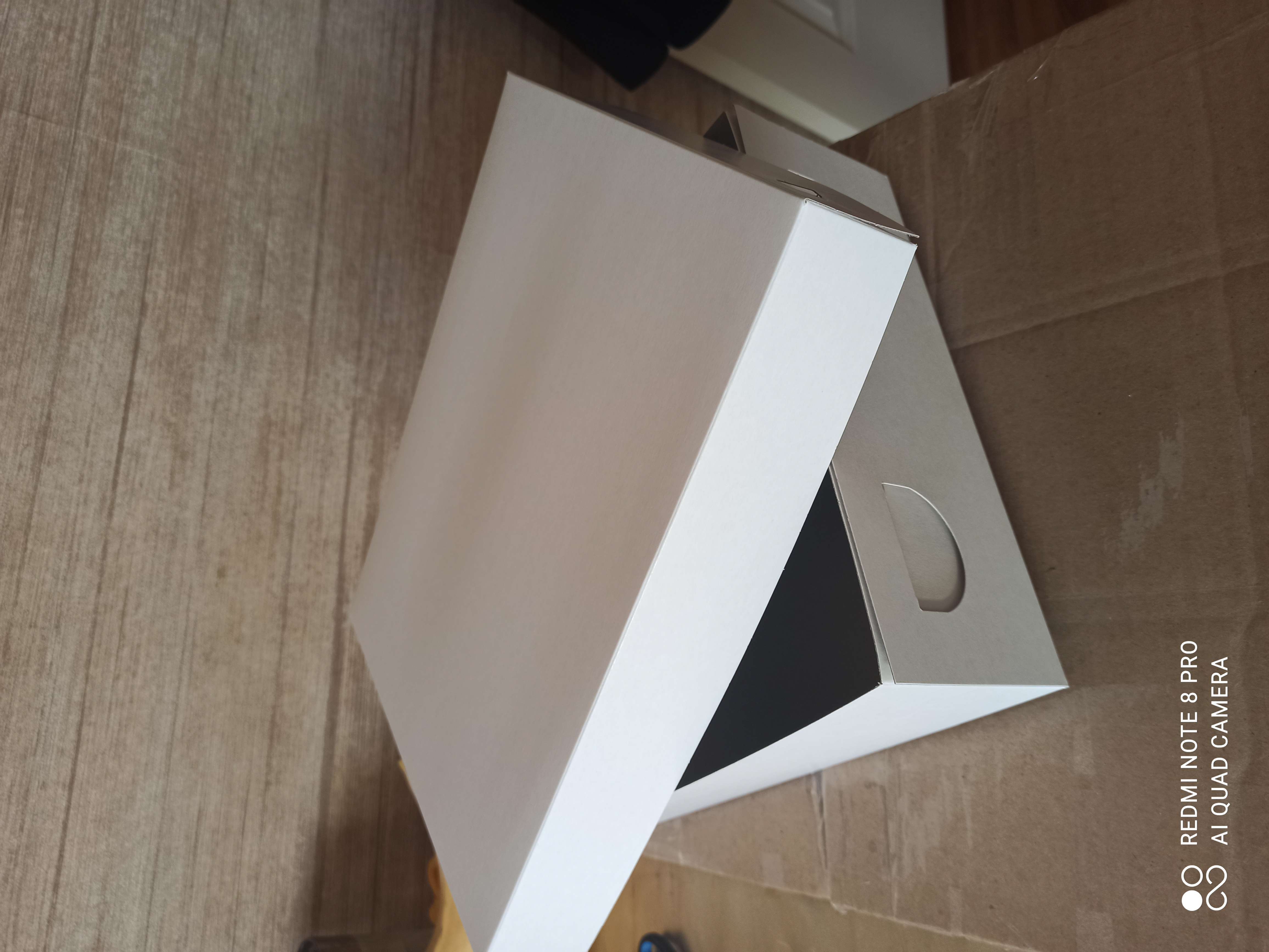 Фотография покупателя товара Коробка на 12 капкейков с окном, белая, 32,5 х 25,5 х 10 см - Фото 5