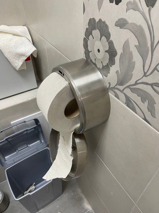 Фотография покупателя товара Диспенсер для туалетной бумаги «Профи», нержавеющая сталь - Фото 2