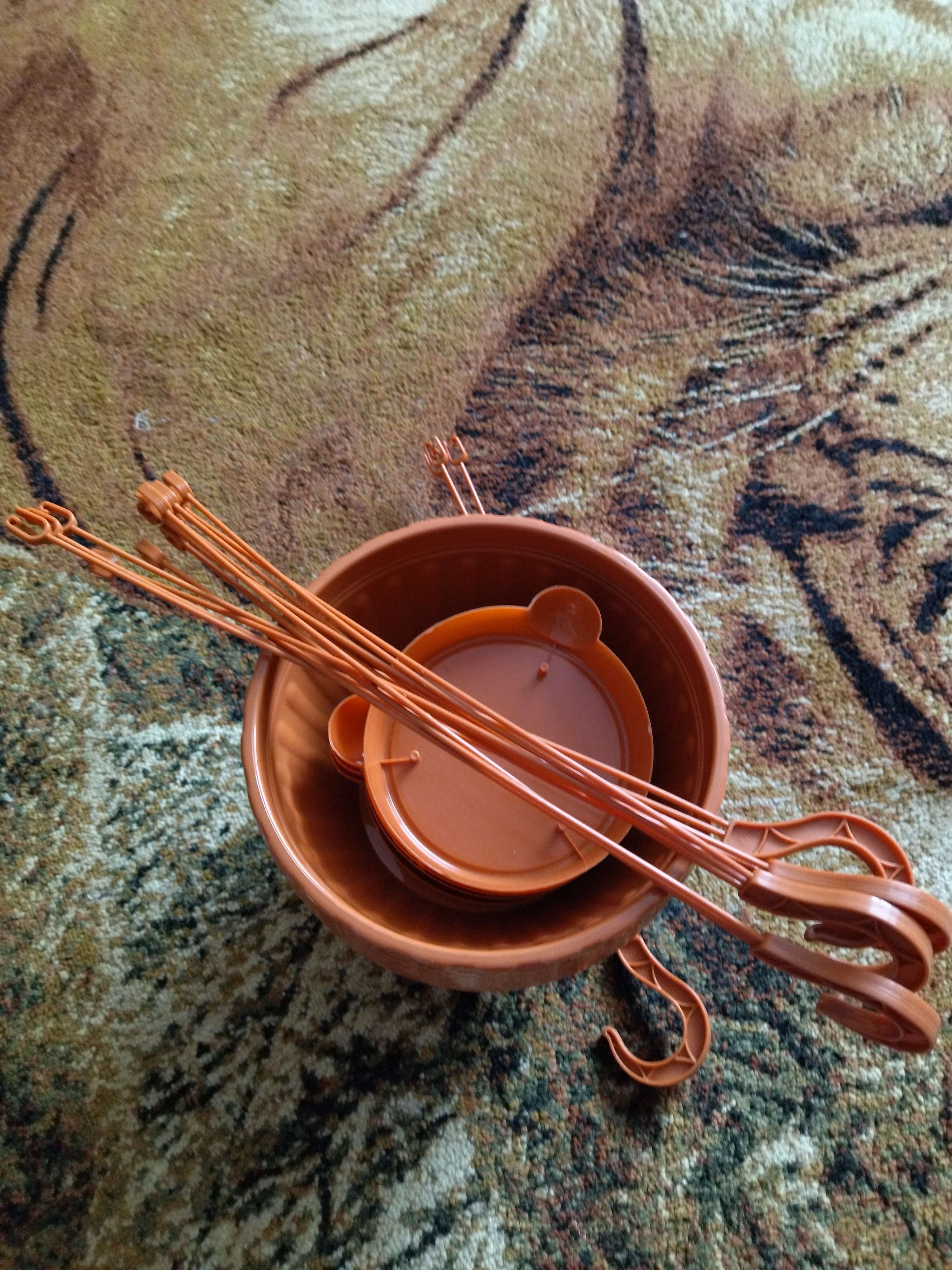 Фотография покупателя товара Кашпо уличное с прикорневым поливом «Мирабель», 1,5 л, цвет коричневый - Фото 5