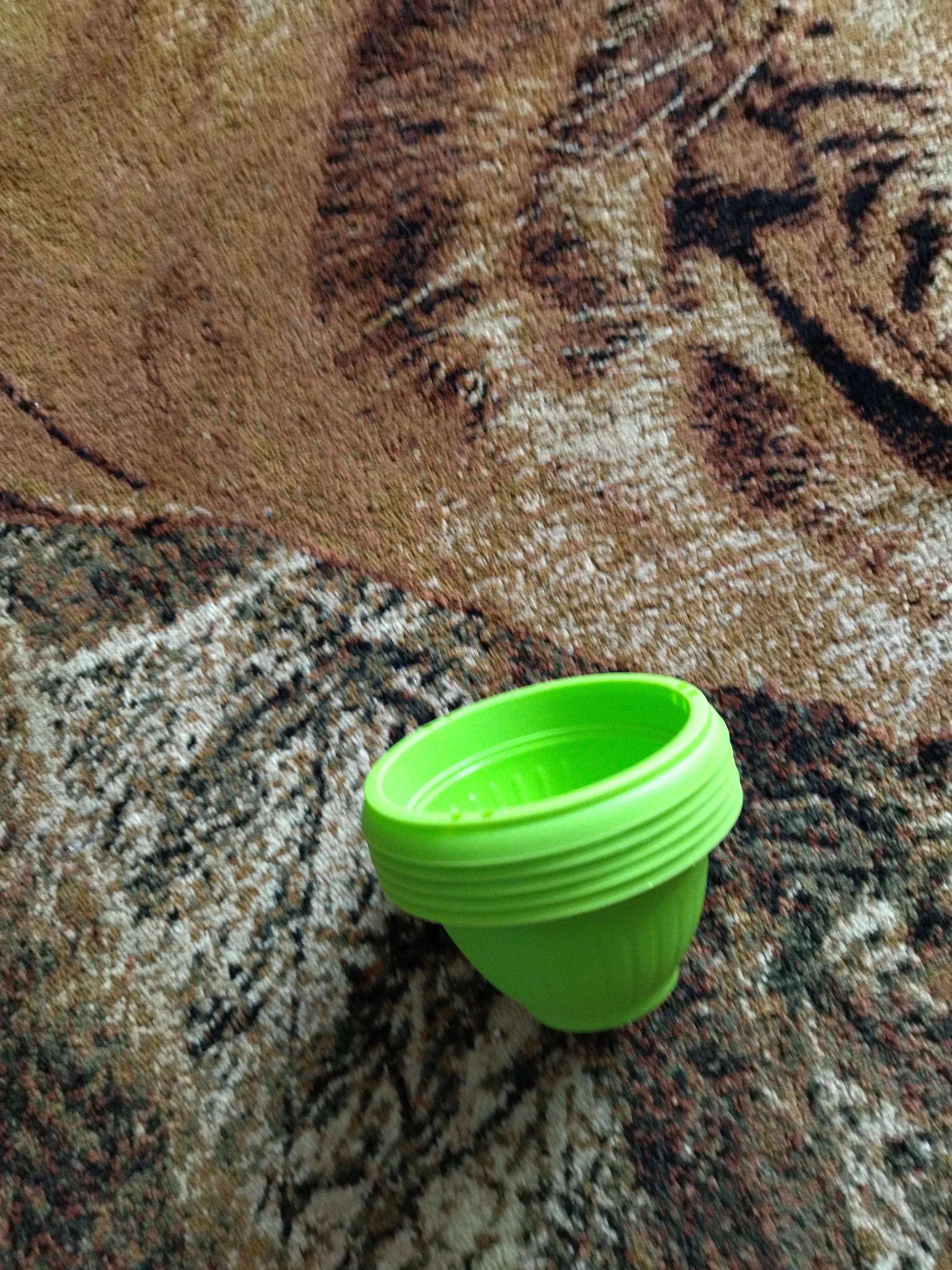 Фотография покупателя товара Кашпо пластиковое для цветов подвесное, 750 мл, цвет МИКС - Фото 1