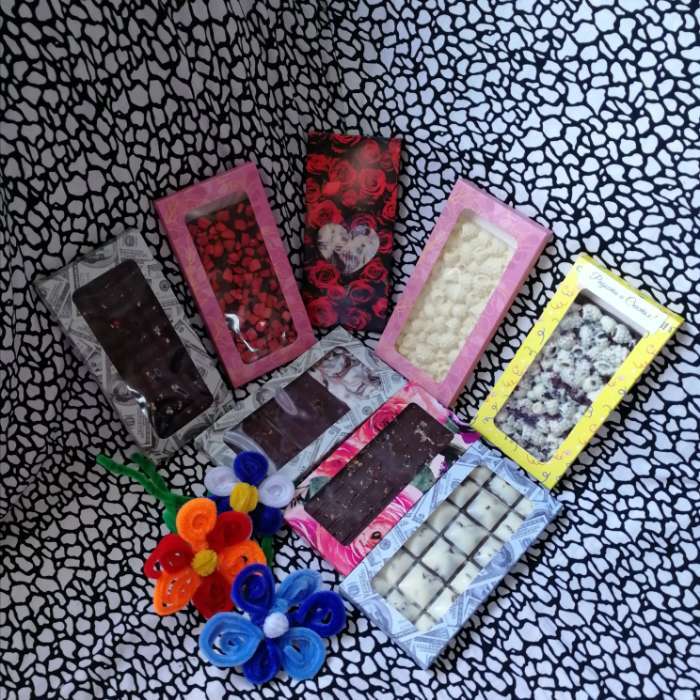 Фотография покупателя товара Коробка для шоколада «С днём рождения!», с окном, 17.3×8.8×1.5 см - Фото 2