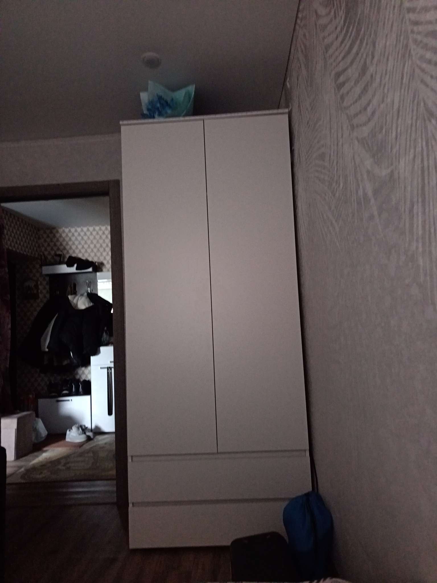 Фотография покупателя товара Шкаф прямой трёхстворчатый для одежды «Лора», 1 ящик, 1350×570×2200 мм, цвет белый - Фото 2