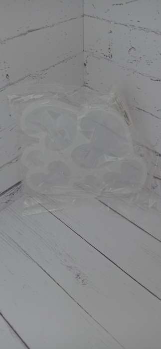 Фотография покупателя товара Форма для леденцов «Сердечки», силикон, 16×14×0,7 см, 6 ячеек, цвет белый - Фото 4