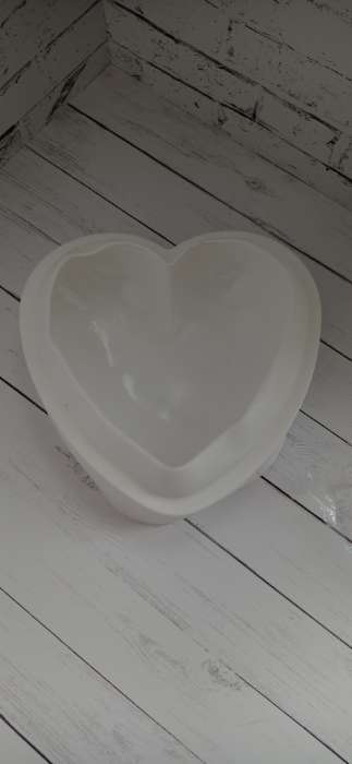 Фотография покупателя товара Форма для выпечки и муссовых десертов KONFINETTA «Сердце», силикон, 26×26×6 см, цвет белый