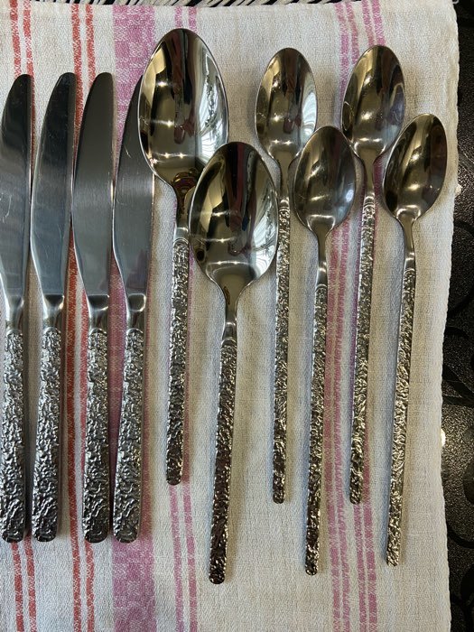 Фотография покупателя товара Ложка столовая из нержавеющей стали Magistro «Лин», длина 20,6 см, цвет серебряный - Фото 6