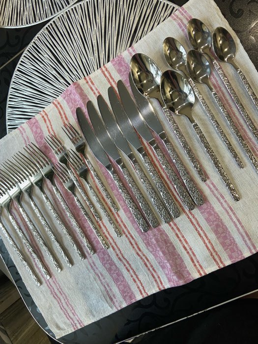 Фотография покупателя товара Ложка столовая из нержавеющей стали Magistro «Лин», длина 20,6 см, цвет серебряный - Фото 3
