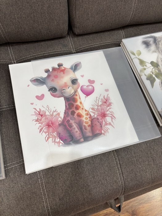Фотография покупателя товара Фотоальбом магнитный на 20 листов «Малыш-жираф с сердечками», кожзам, в коробке, 2.6×32×33.5 см - Фото 2