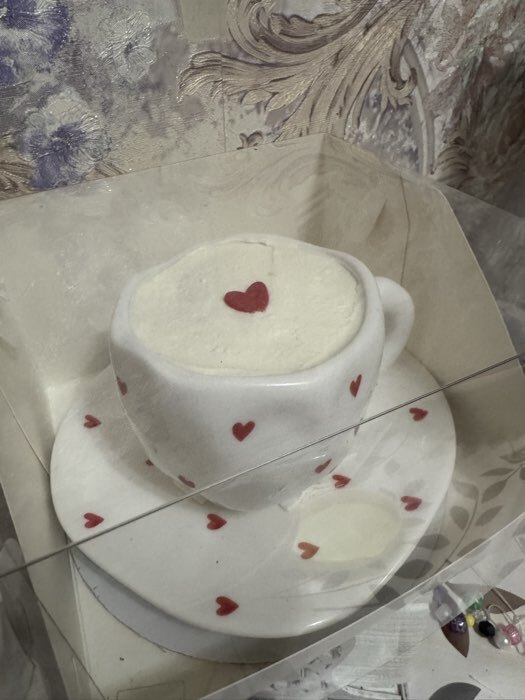 Фотография покупателя товара УЦЕНКА Чайная пара 320 мл "Любовь" ручная роспись, блюдце 16*1,5 кружка 12,5*9,5*7,5 - Фото 1