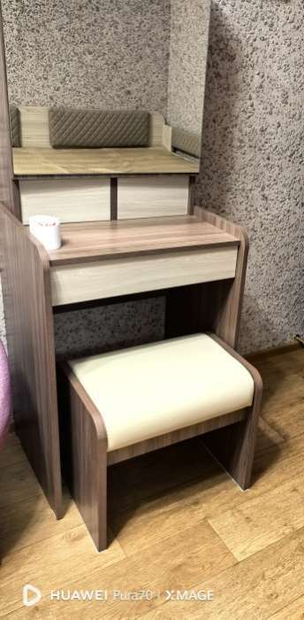 Фотография покупателя товара Столик туалетный с зеркалом «Николь», 580×450×1458 мм, зеркало, цвет ясень шимо светлый, тёмный - Фото 4