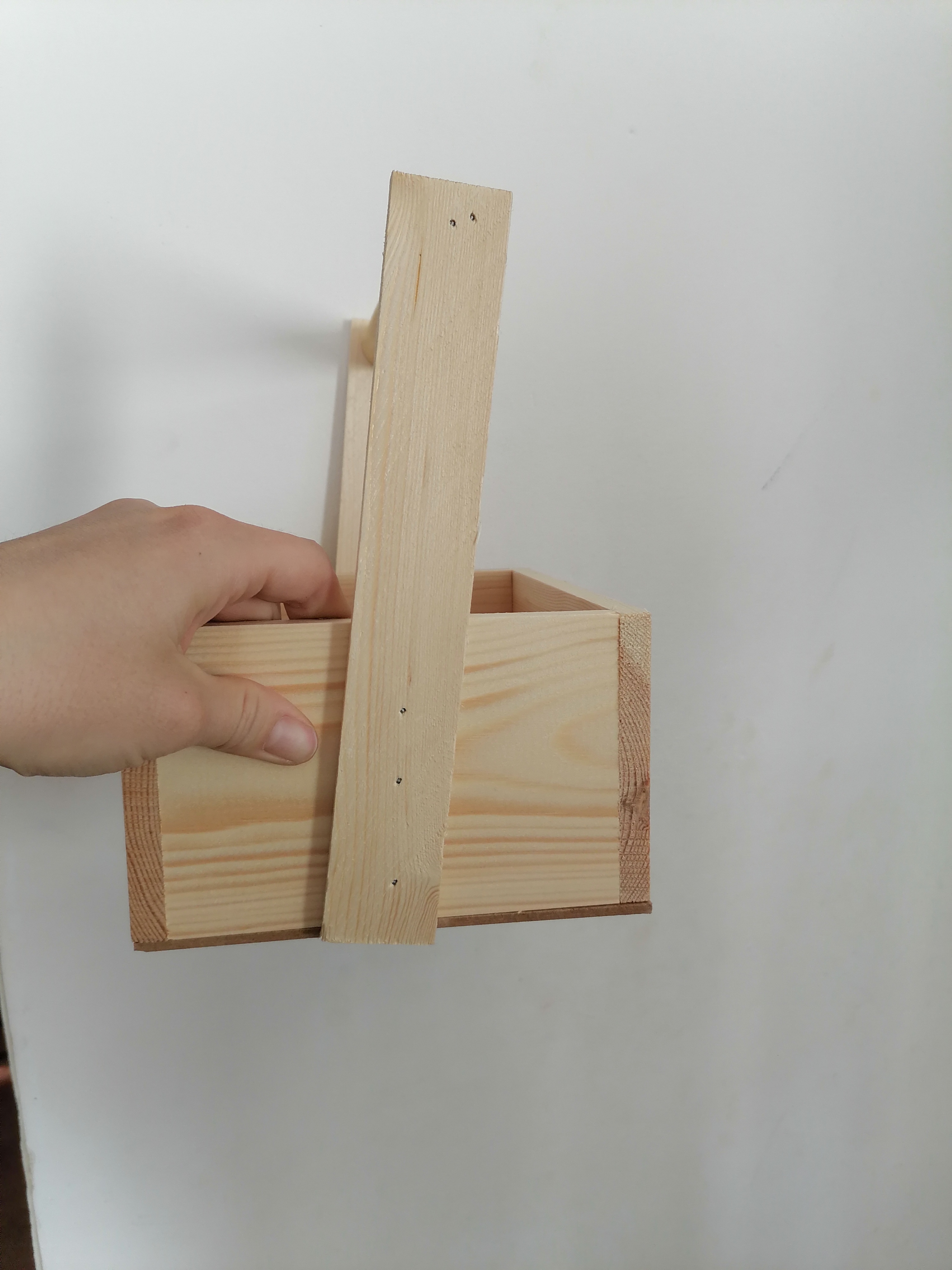 Фотография покупателя товара Кашпо деревянное 20×16×9.5(22) см Элегант "Классик", с ручкой, натуральный - Фото 3