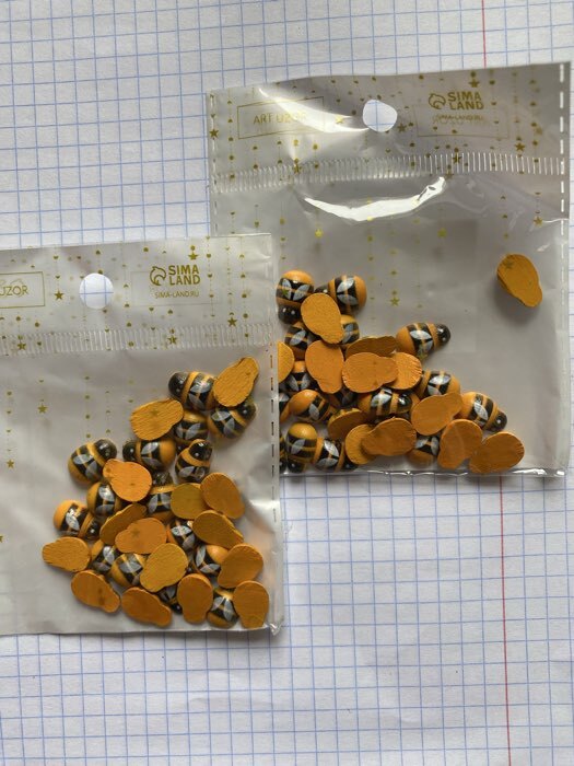 Фотография покупателя товара Декор для творчества дерево "Жёлтая пчёлка" набор 30 шт 0,9х1,3 см - Фото 1