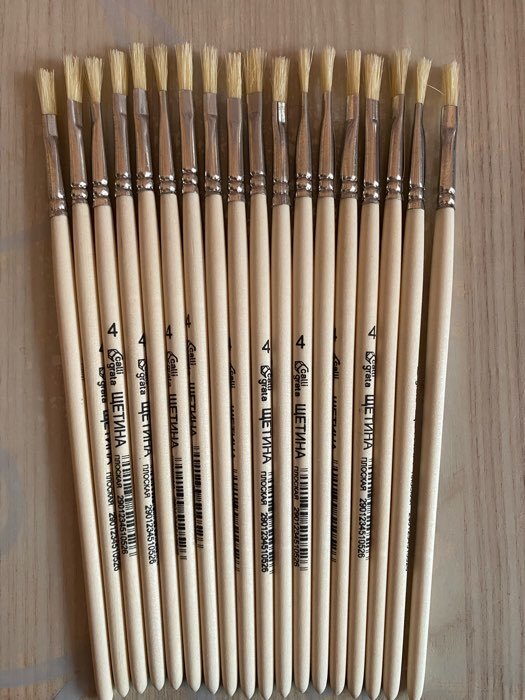 Фотография покупателя товара Кисть Щетина плоская № 4 (ширина обоймы 4 мм; длина волоса 12 мм), деревянная ручка, Calligrata