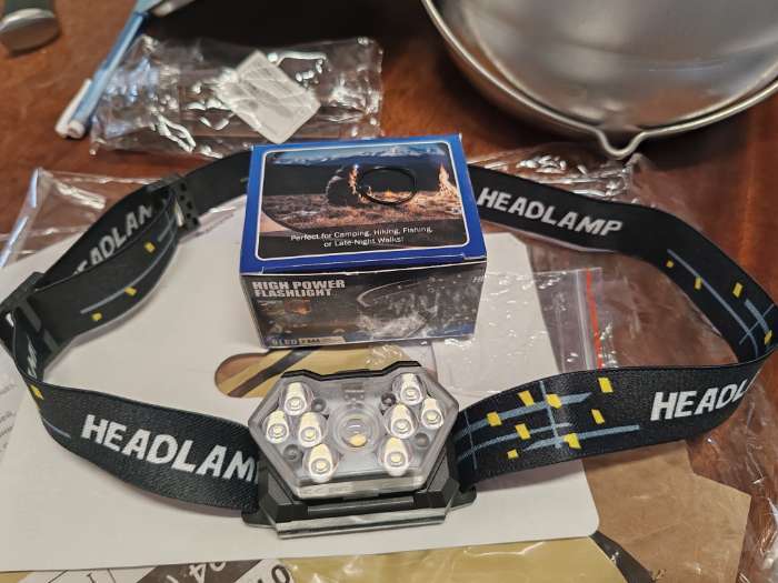 Фотография покупателя товара Фонарь налобный, 8 Вт, 9 LED, XT, 6 режимов, от батареек 3×ААА - Фото 1