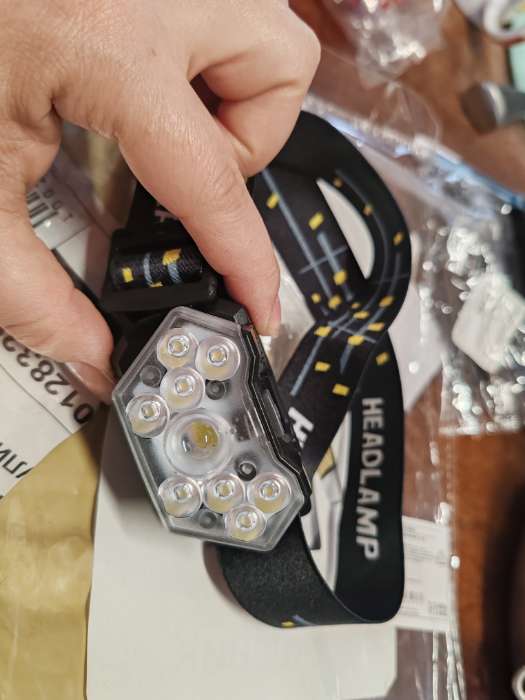 Фотография покупателя товара Фонарь налобный, 8 Вт, 9 LED, XT, 6 режимов, от батареек 3×ААА - Фото 5