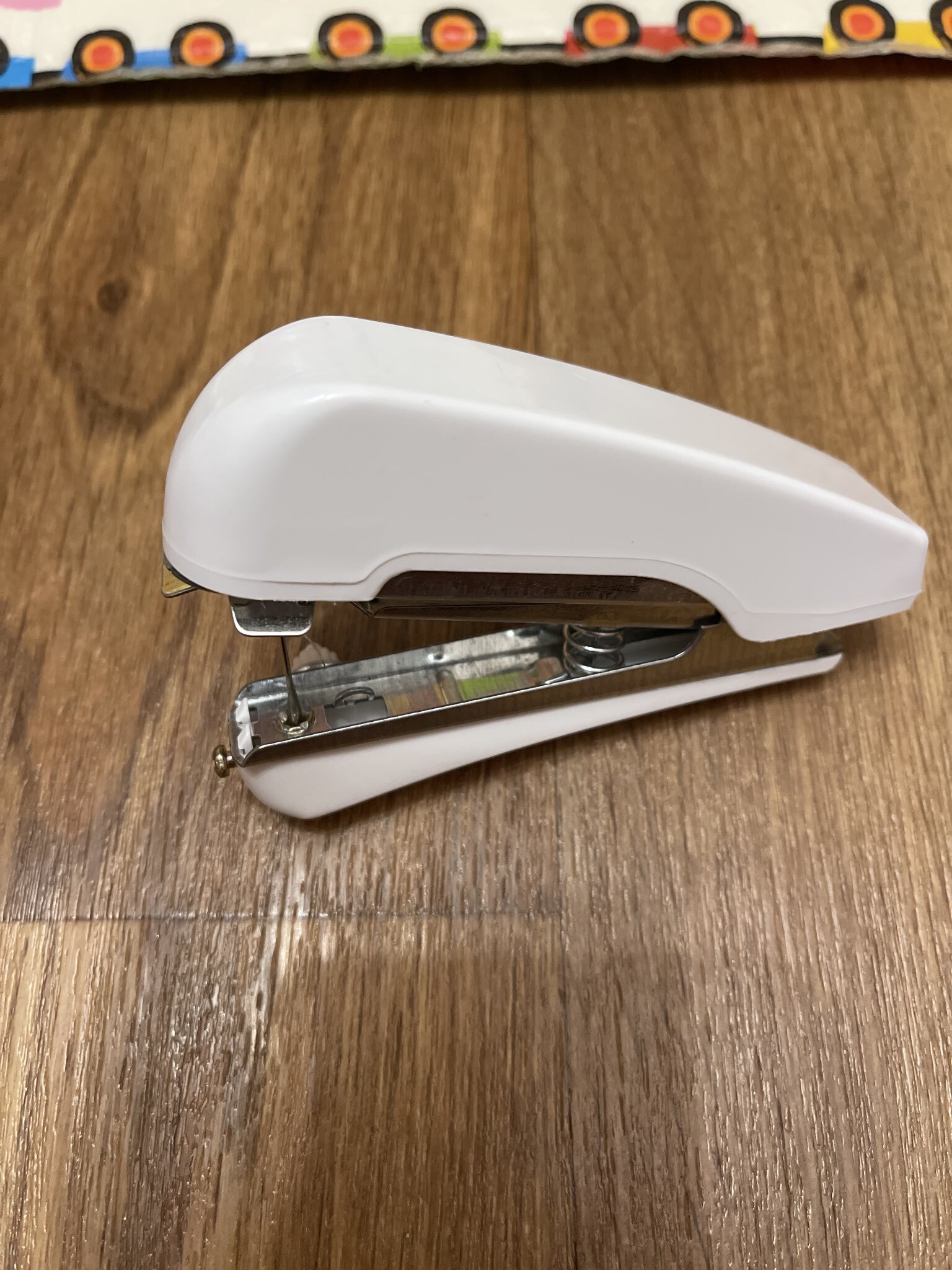 Фотография покупателя товара Швейная машинка LSH-09, механическая, портативная, белая - Фото 5