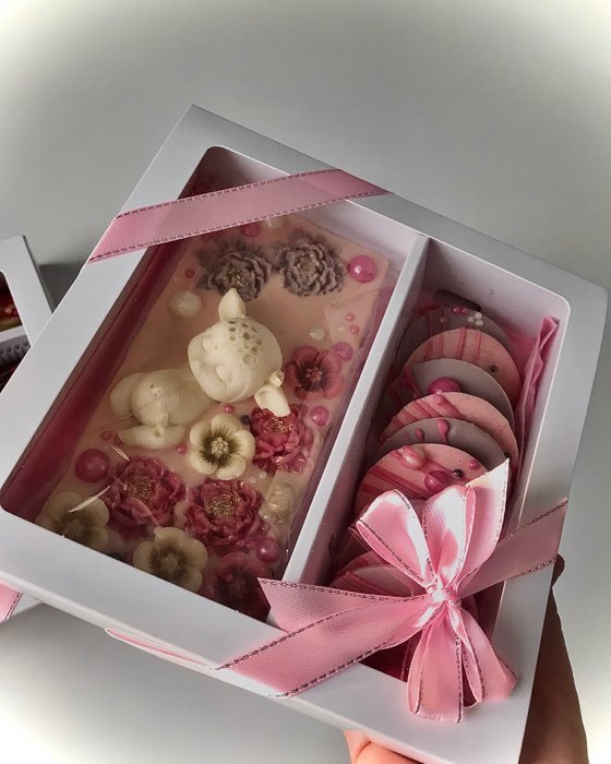 Фотография покупателя товара Форма для шоколада «Круг», силикон, 8 ячеек, 23,5×12×0,3 см, цвет прозрачный