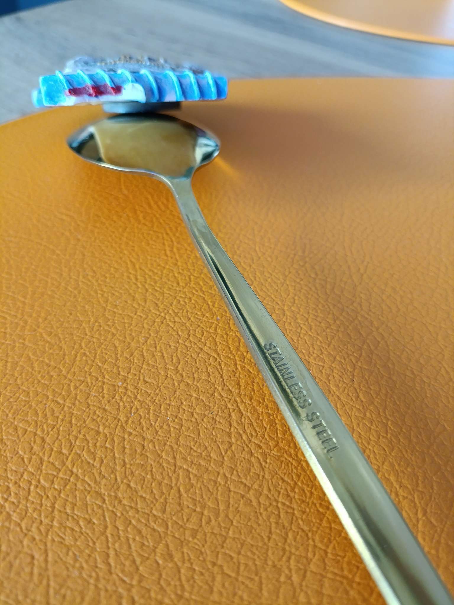 Фотография покупателя товара Ложка столовая из нержавеющей стали Magistro «Блинк», длина 22 см, цвет золотой - Фото 3