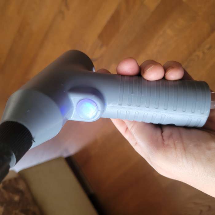 Фотография покупателя товара Опрыскиватель аккумуляторный ТУНДРА, 3.7 В, 2 Ач, 1 л, 0.7 л/мин, гибкая насадка - Фото 1