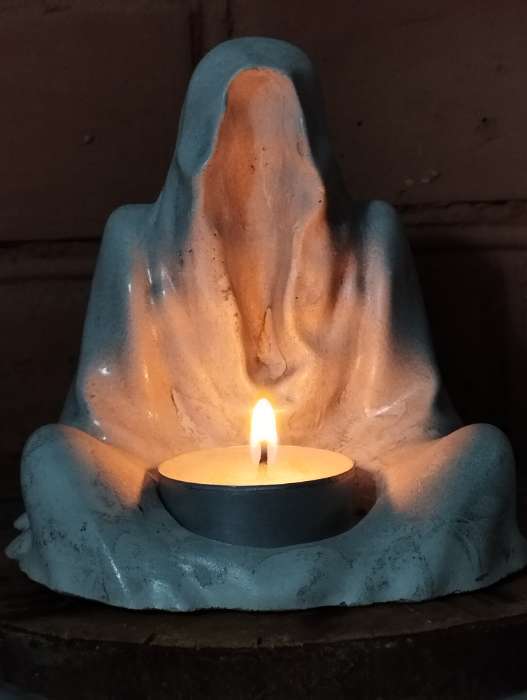 Фотография покупателя товара Подсвечник на 1 свечу «Безликий», 11×11×11.5 см, серый - Фото 3