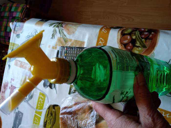 Фотография покупателя товара Насадка-рассеиватель на бутылку, цвет МИКС, Greengo - Фото 6