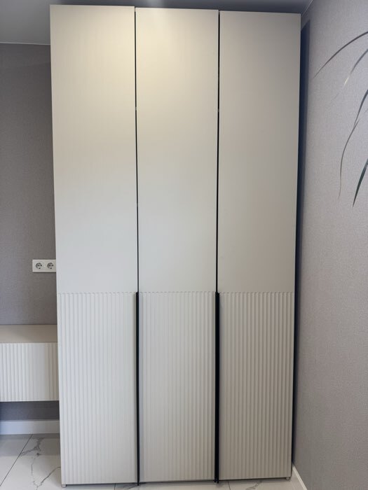 Фотография покупателя товара Шкаф четырёхстворчатый «Марвэл», 1600×508×2400 мм, цвет браш графит/графит - Фото 5