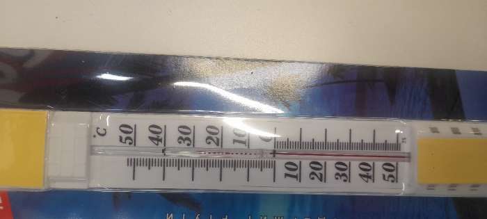 Фотография покупателя товара Термометр уличный, на окно, на липучке, от -50°С до +50°С, 23×3 см - Фото 3