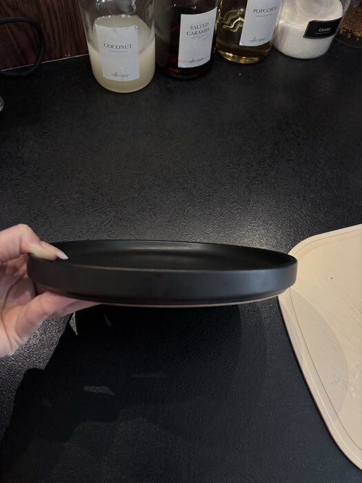 Фотография покупателя товара УЦЕНКА Набор тарелок Доляна «Гранит», 4 шт., 20×2 см, серый в крапинку - Фото 4