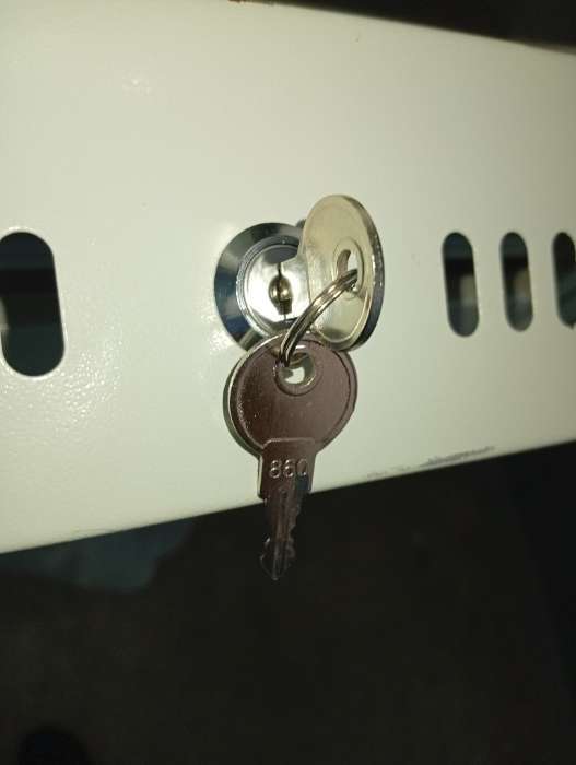 Фотография покупателя товара Замок почтовый ТУНДРА LC4, 17×30×50 мм, 2 английских ключа, хром - Фото 3