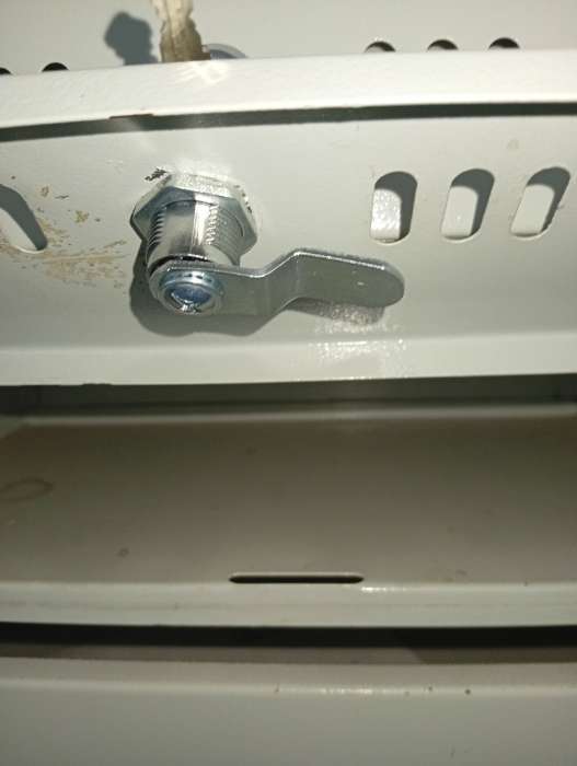 Фотография покупателя товара Замок почтовый ТУНДРА LC4, 17×30×50 мм, 2 английских ключа, хром - Фото 4