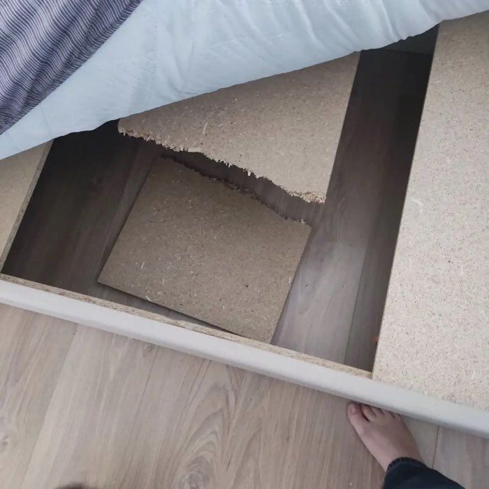 Фотография покупателя товара Кровать двуспальная, с основанием, спальное место 1600×2000 мм, велюр, цвет бежевый - Фото 12