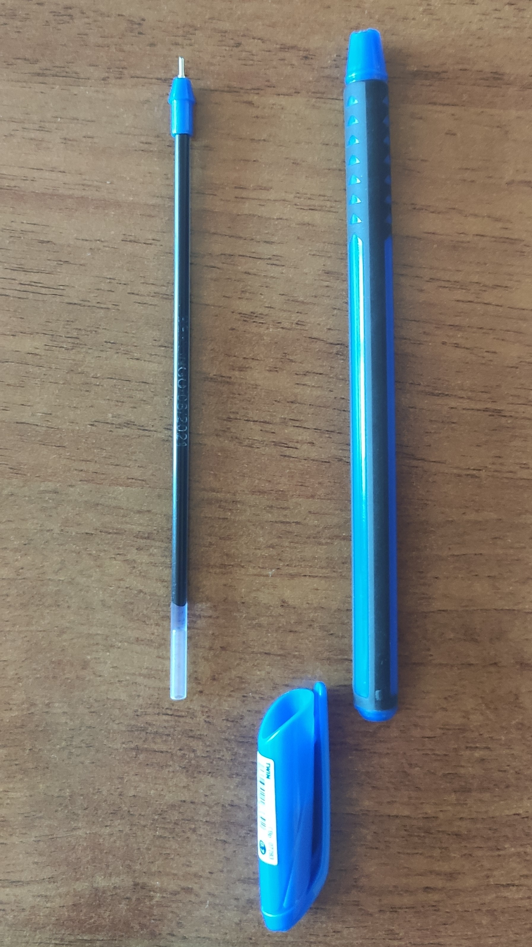 Фотография покупателя товара Ручка шариковая Berlingo "Triangle Twin", 0,7 мм, игольчатый стержень, синяя 309748 - Фото 1