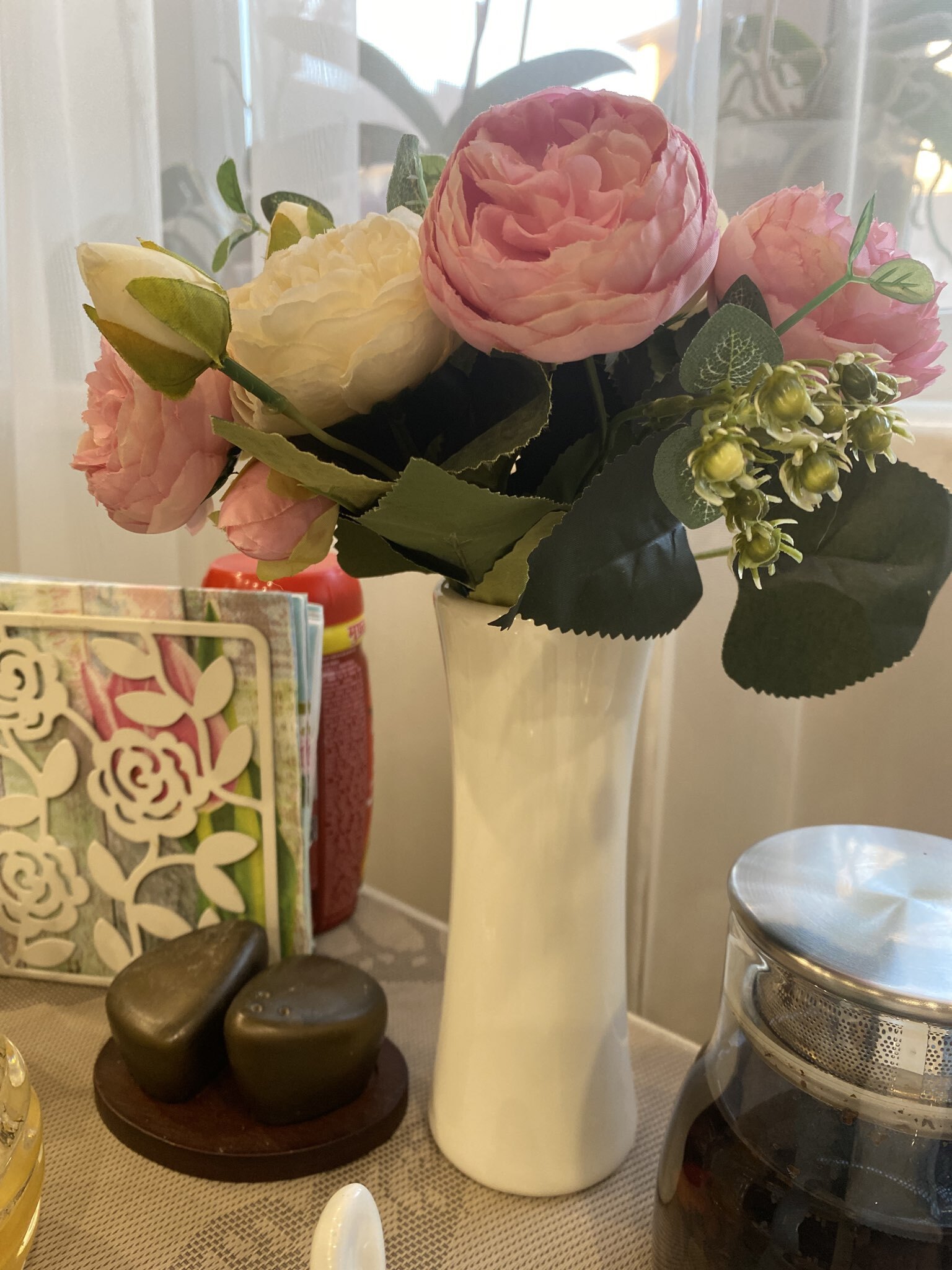 Фотография покупателя товара Ваза для цветов Magistro «Бланш», 7.7×18.5 см, фарфор, белая - Фото 1