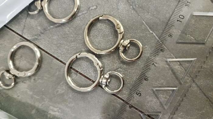 Фотография покупателя товара Кольцо-карабин, 39 мм, d=27/19 мм, толщина - 4 мм, с креплением 9×2.2 мм, 5 шт., цвет серебряный - Фото 4