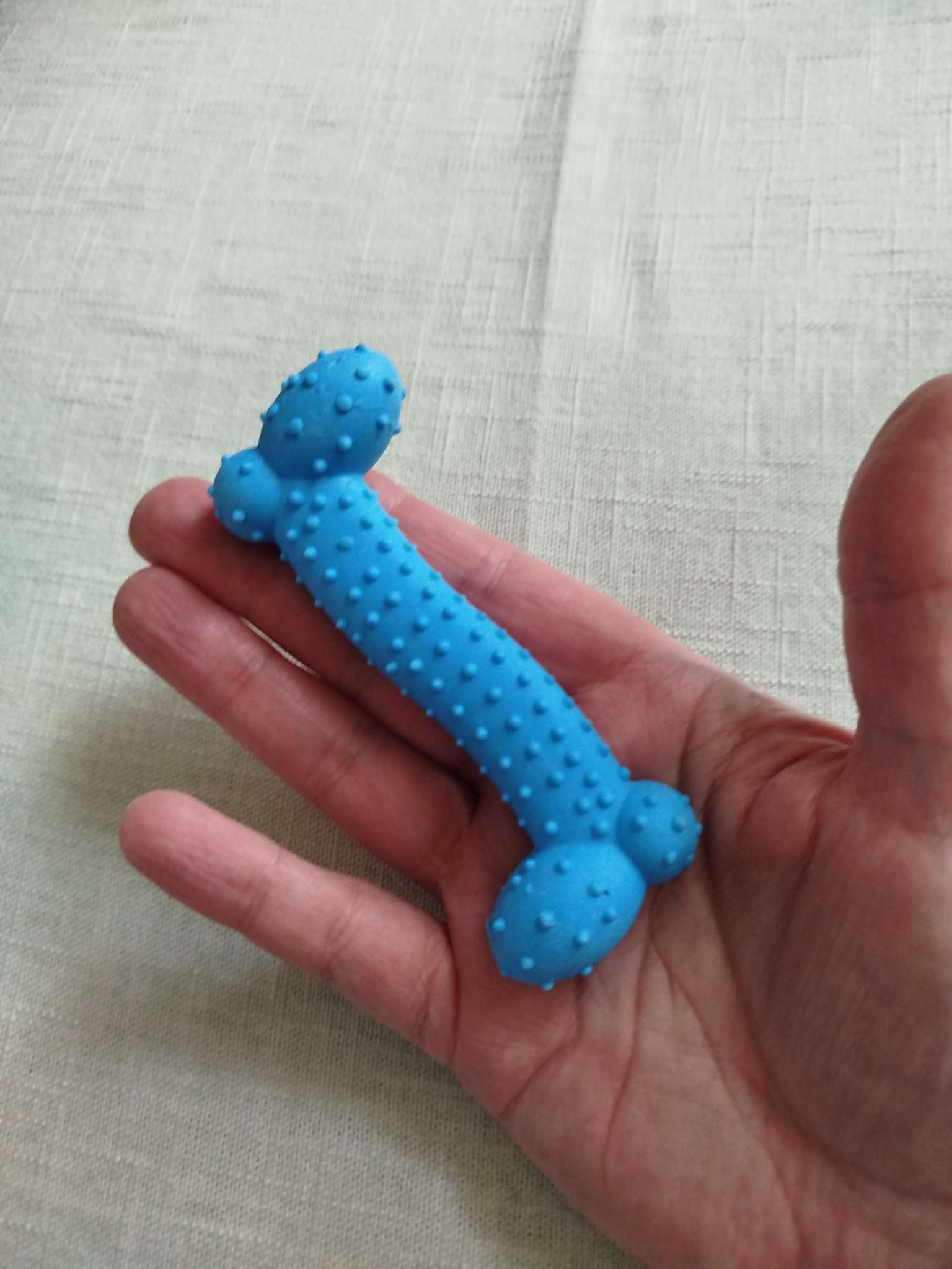 Фотография покупателя товара Жевательная игрушка для собак «Любимое лакомство», 11×4 см, TPR, салатовая - Фото 1