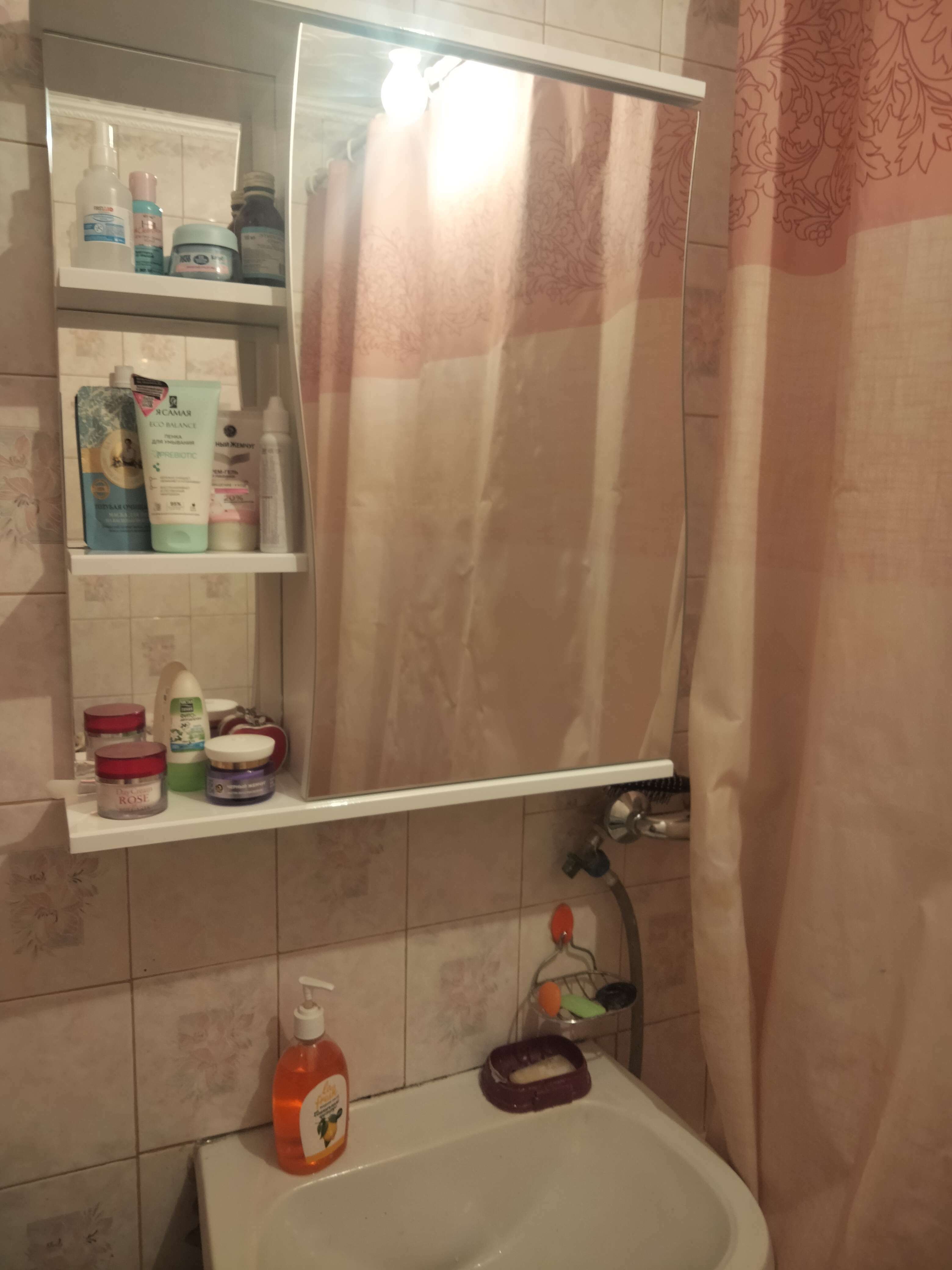 Фотография покупателя товара Зеркало-шкаф для ванной комнаты "Волна 60" правый, 16 х 60 х 70 см - Фото 8