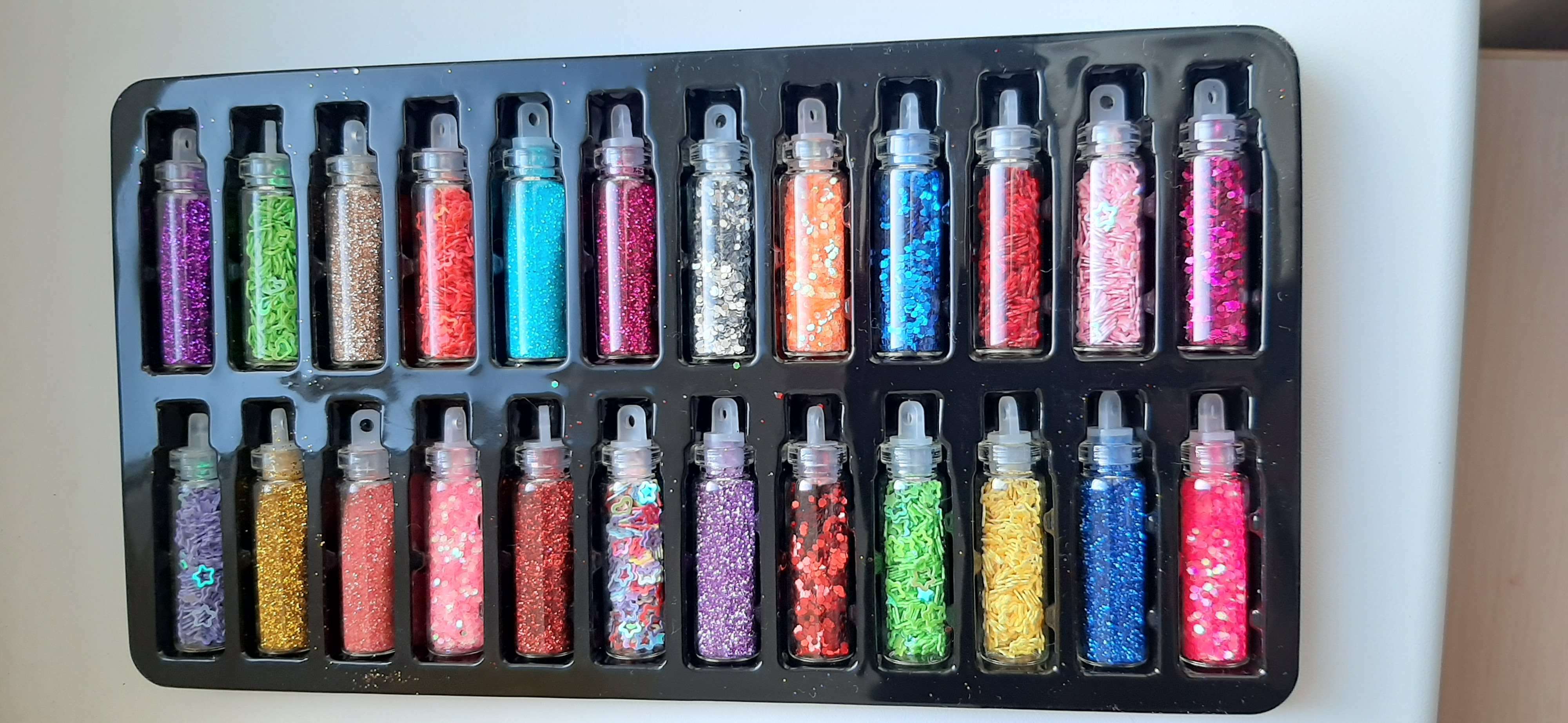 Фотография покупателя товара Ассорти для декора, в пластиковом органайзере, набор 24 бутылочки, разноцветные - Фото 1
