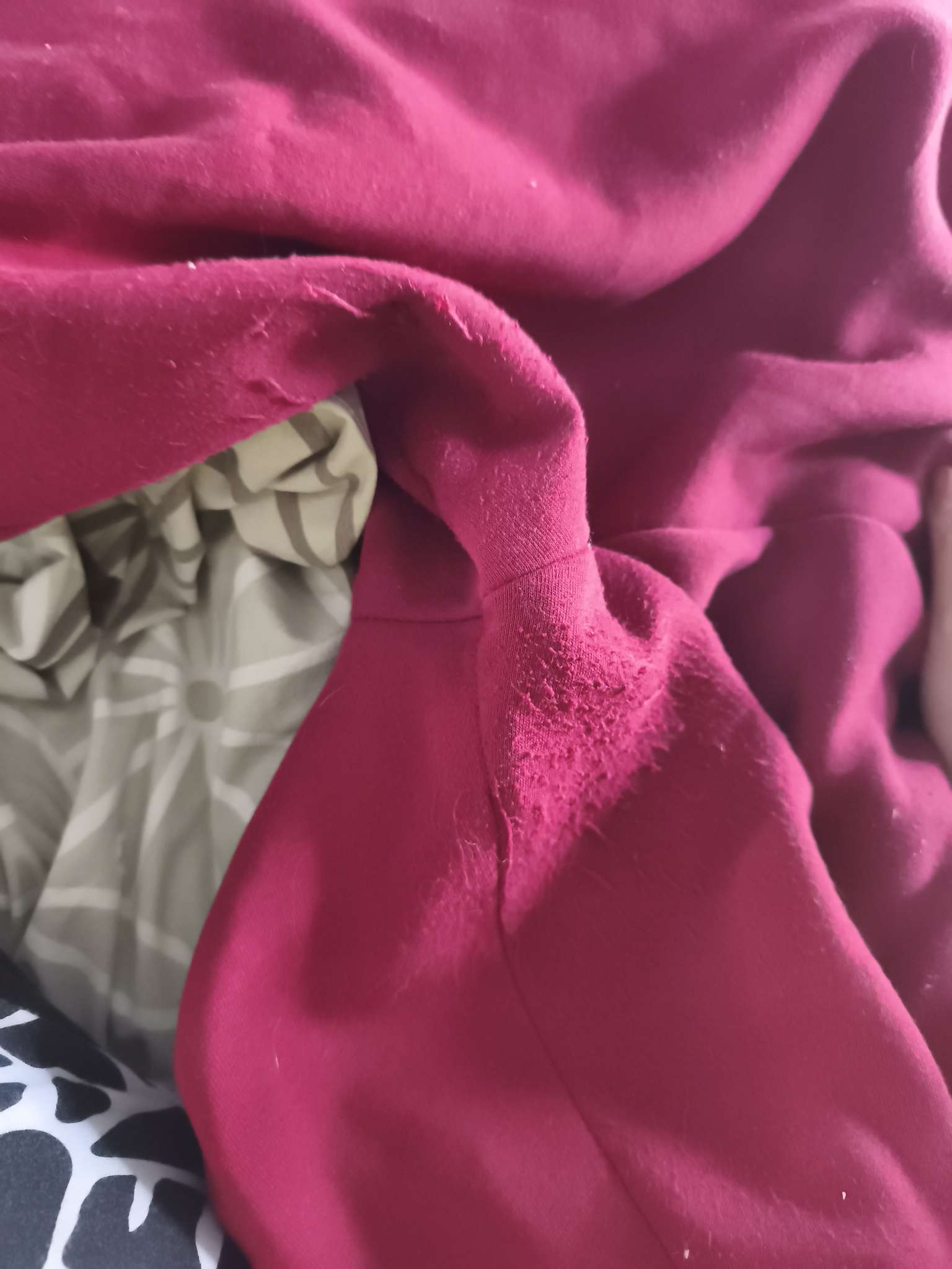 Фотография покупателя товара Костюм женский с начёсом (толстовка, брюки), цвет бордо, размер 58 - Фото 3