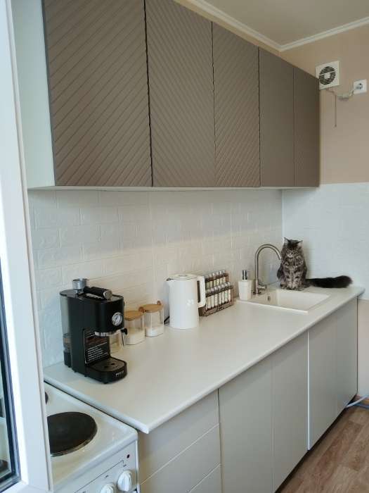 Фотография покупателя товара Кухонный гарнитур трёхуровневый в потолок «Урания», 3000 мм, цвет белый/коричневый софт - Фото 2