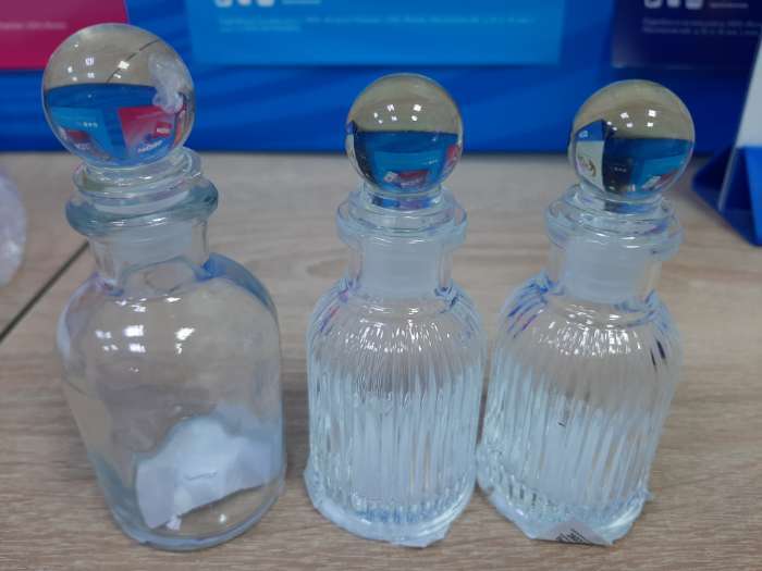 Фотография покупателя товара Банка для сыпучих Доляна «Афина», 40 мл, 4.2×10 см, стекло, прозрачная - Фото 3