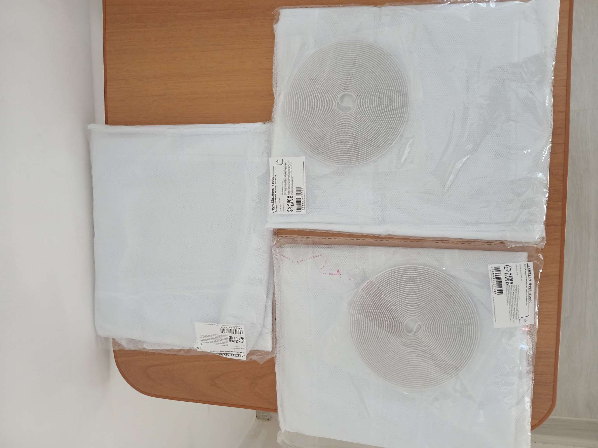 Фотография покупателя товара Сетка антимоскитная на окна для защиты от насекомых, 150×180 см, крепление на липучку, белая - Фото 4