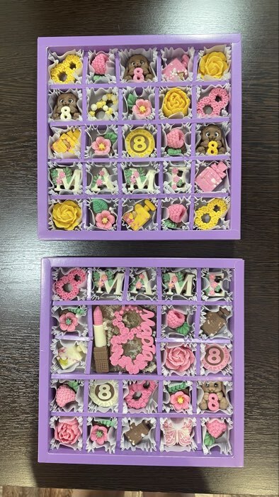 Фотография покупателя товара Коробка для конфет 25 шт. с окном, 22×22×3.5 см - Фото 34