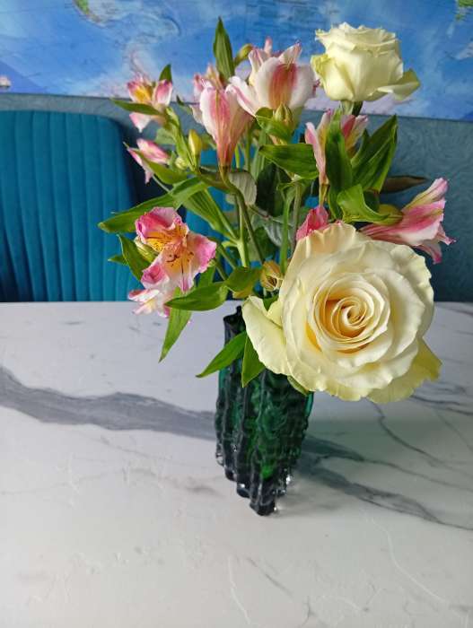 Фотография покупателя товара Ваза «Фонс», 24×14.5 см, стекло, синяя - Фото 2