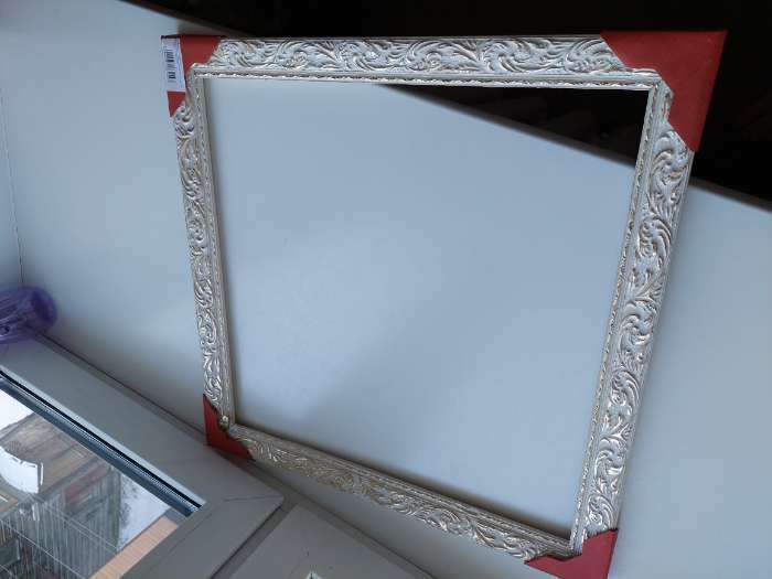 Фотография покупателя товара Рама для картин (зеркал) 50 х 50 х 4 см, дерево "Версаль", бело-золотая - Фото 3