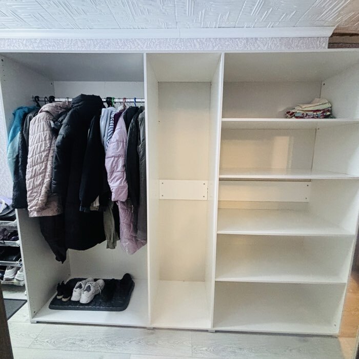 Фотография покупателя товара Шкаф пятистворчатый «Горизонт», с зеркалами, 2500×570×2072 мм, цвет белый/белый - Фото 71