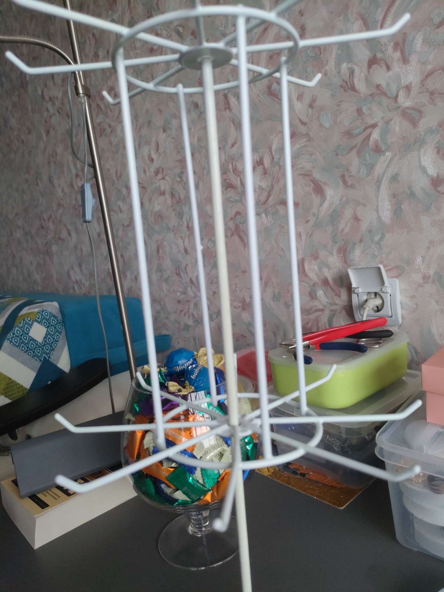 Фотография покупателя товара Вертушка, 3 яруса по 8 крючков, 20×20×61 см, белая - Фото 10